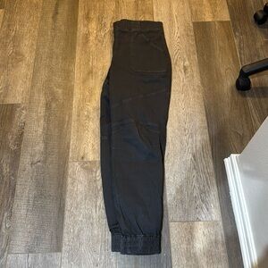 Spanx Brand size XL CHARCOAL GREY jeggings. NEW condition